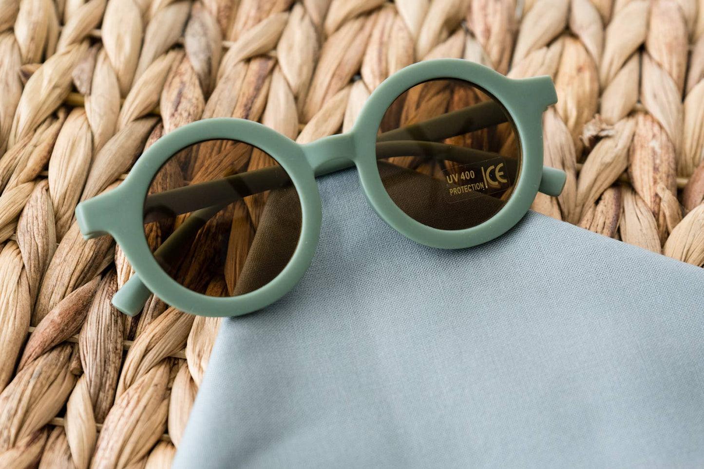 Kids Retro Sunglasses - vibeboxshop