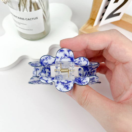 Toile Floral Wave Claw Clip - vibeboxshop