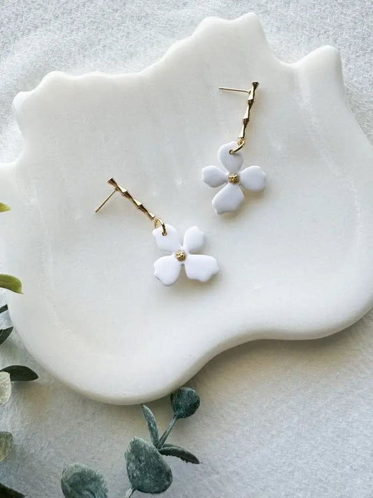 White Flower Clay Earrings - vibeboxshop
