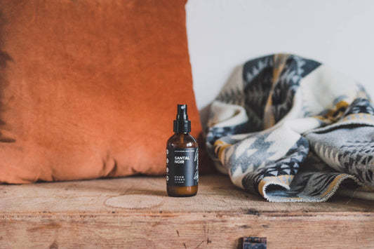Santal Noir Man Spray - 4 oz.