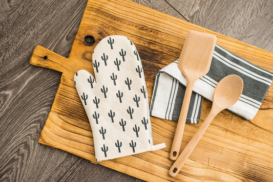 B&W Saguaro Oven Mitt - vibeboxshop