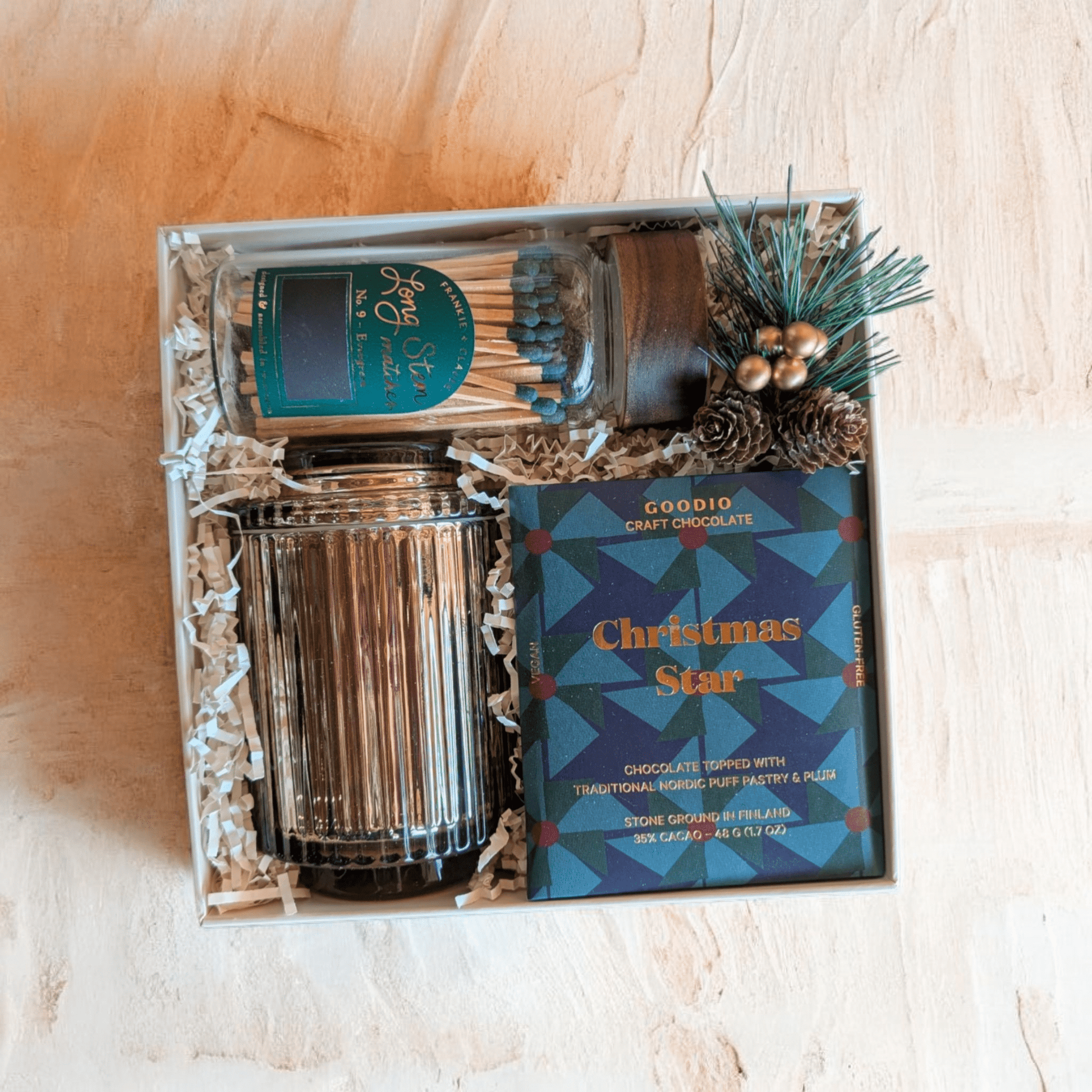 Christmas Star Cozy Glow Gift Box - vibeboxshop