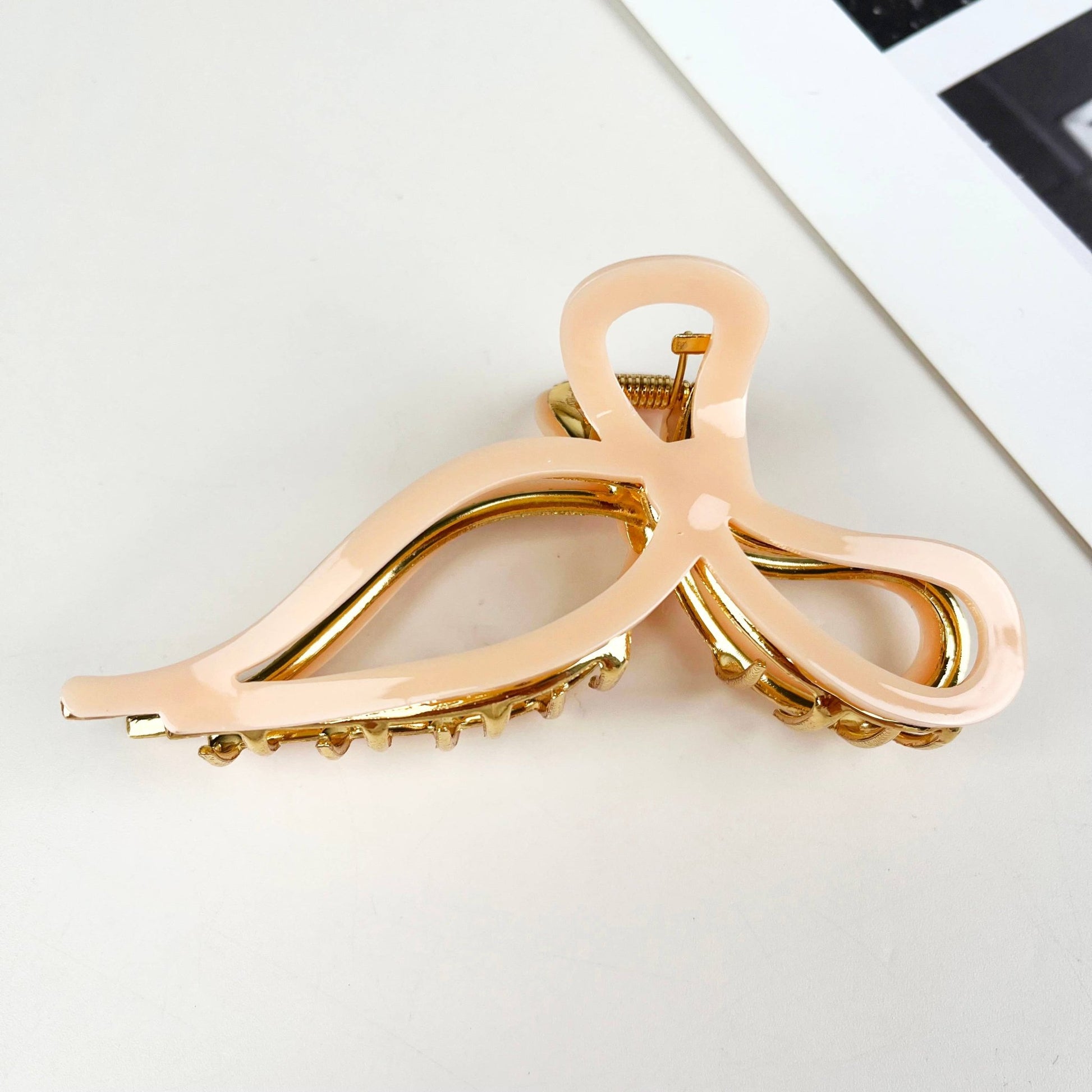 Oversized Neutral Bow Clips - vibeboxshop
