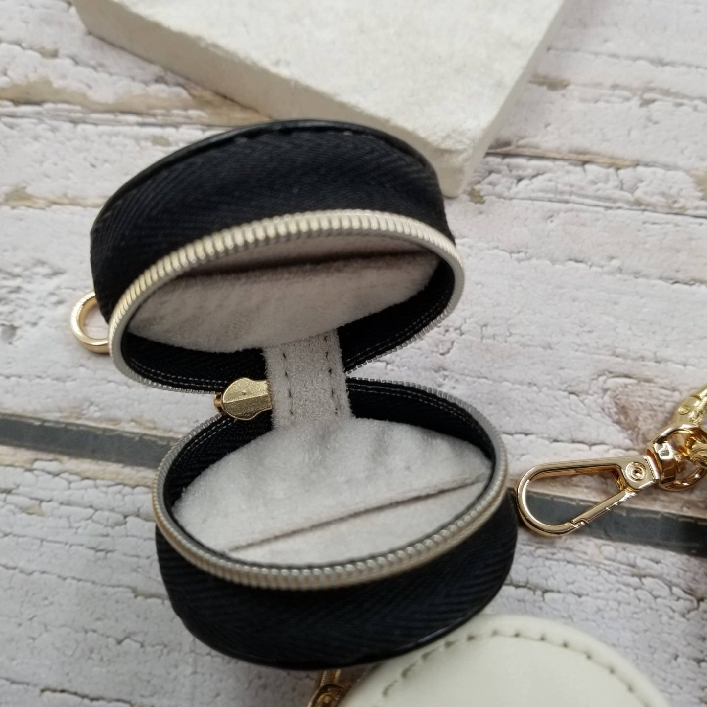Portable Travel Mini Leather Jewelry Box - vibeboxshop