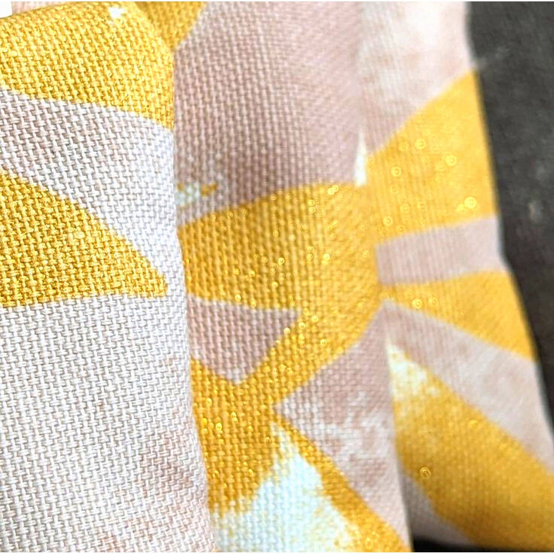 Weighted Aromatherapy Eye Pillow - Golden Leaf - vibeboxshop