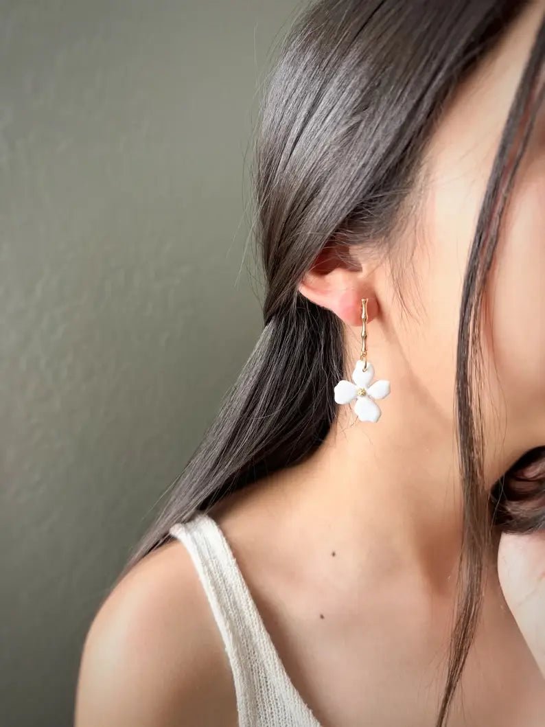 White Flower Clay Earrings - vibeboxshop