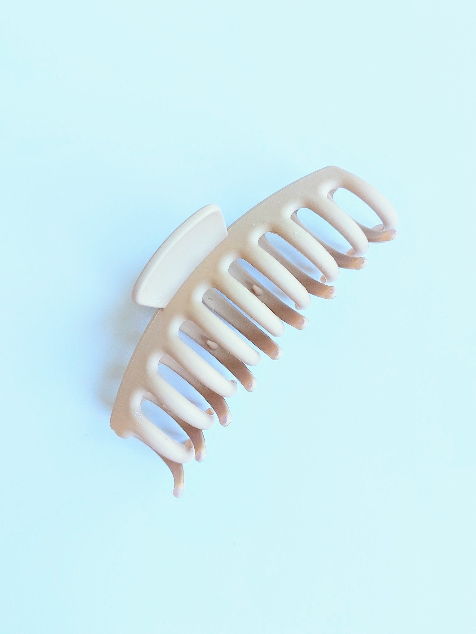 Claw Hair Clip - vibeboxshop